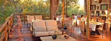 Suite Lounge